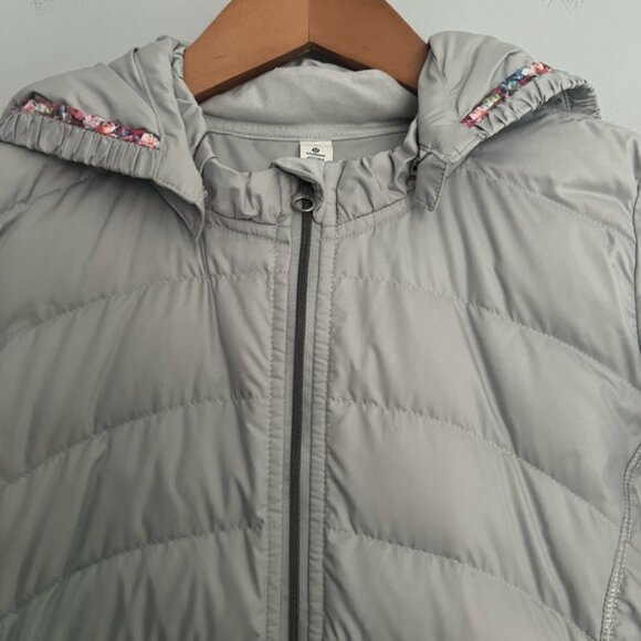Lululemon Spring Fling Puffy Windbreaker Down filled Jacket Silver Spoon Size 4 - Picture 2 of 7